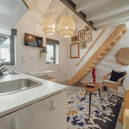 Mezzanine Stylish Apartments By Vacationy Porto Buitenkant foto