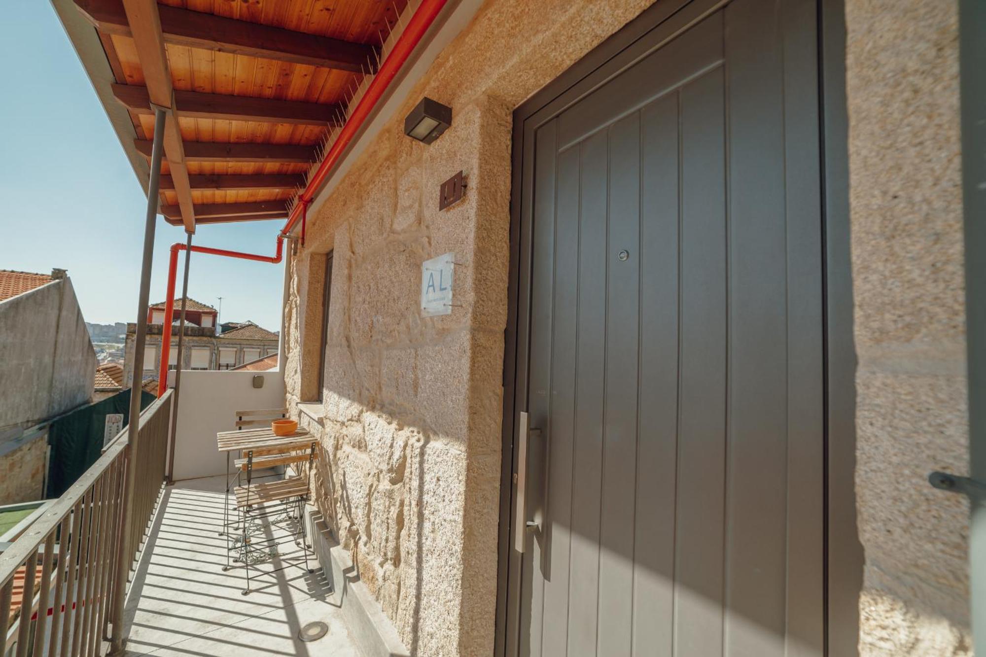 Mezzanine Stylish By Vacationy * Porto